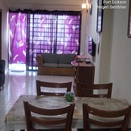 Rosli Homestay Coros Paradise Lagoon Port Dickson Buitenkant foto